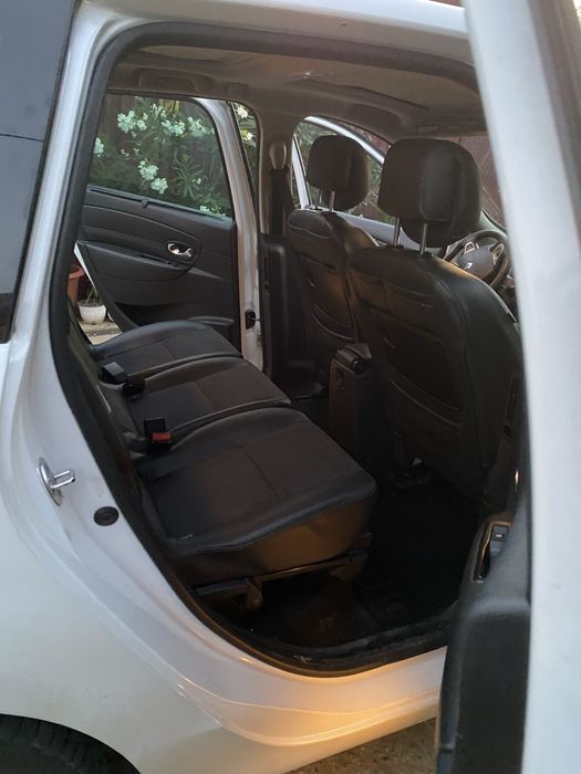 Vand Renault Scenic ,1.6, 7 locuri