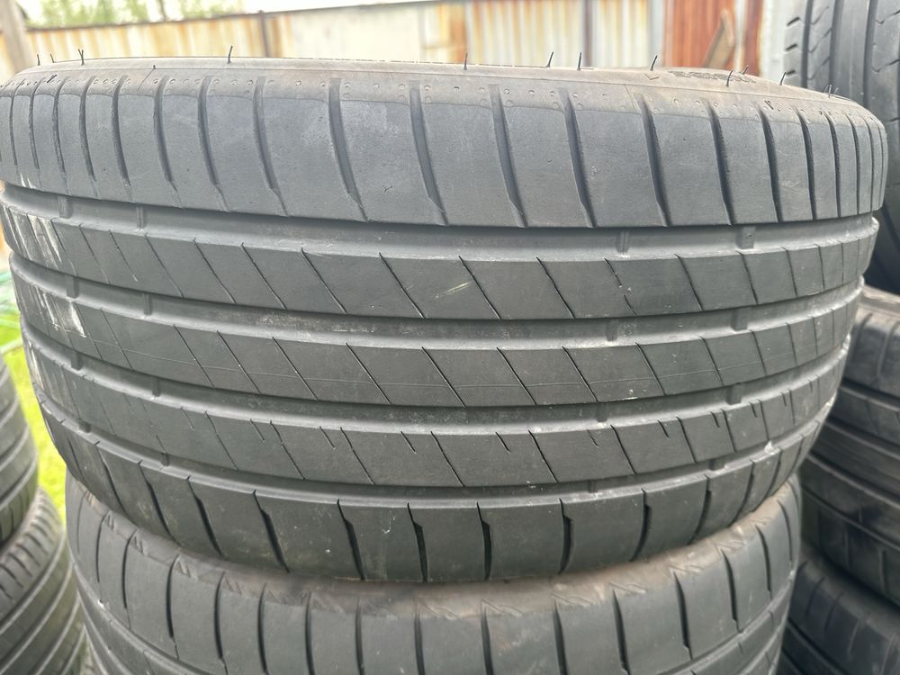 Шины Европа 235/35/19 Bridgestone 2021 год