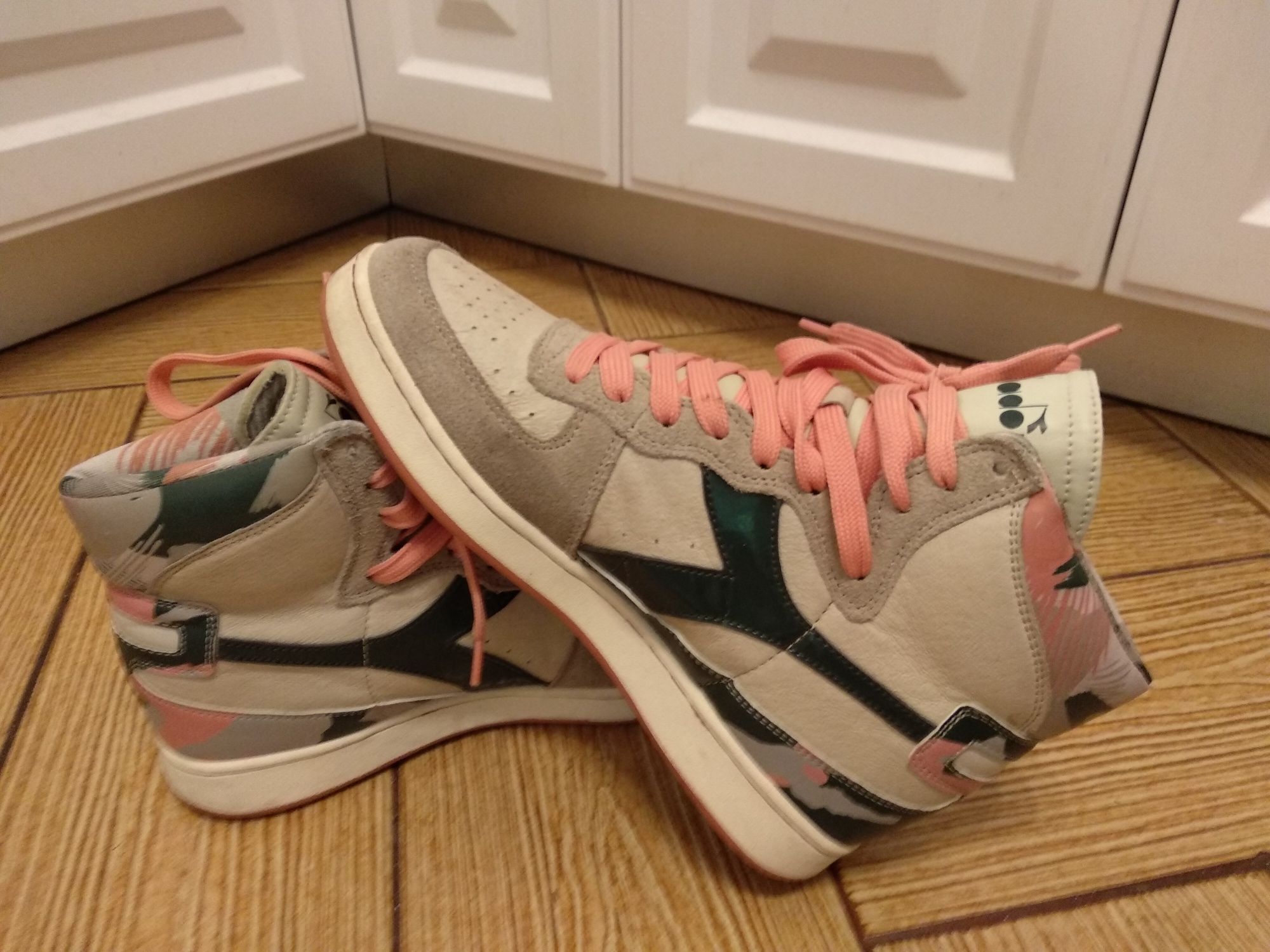 Ghete piele DIADORA 38