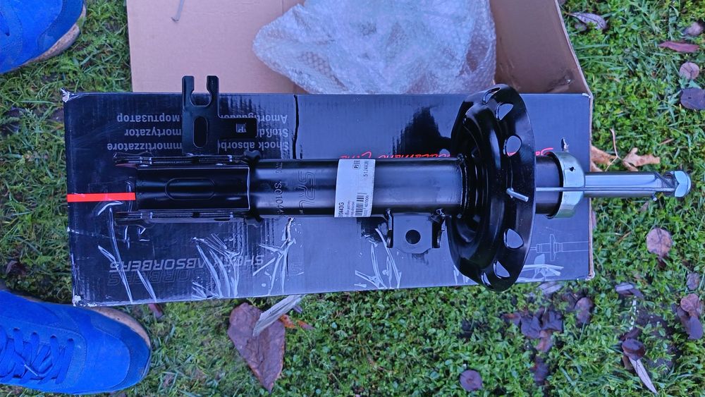 Нов ляв Газов Амортисьор Опел Астра х