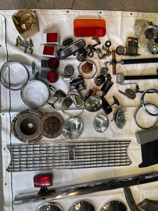 Нови и втора употреба/реставрирани части за ВАЗ/Лада