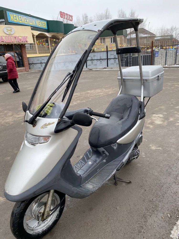 Honda cabina AF 33 90куб