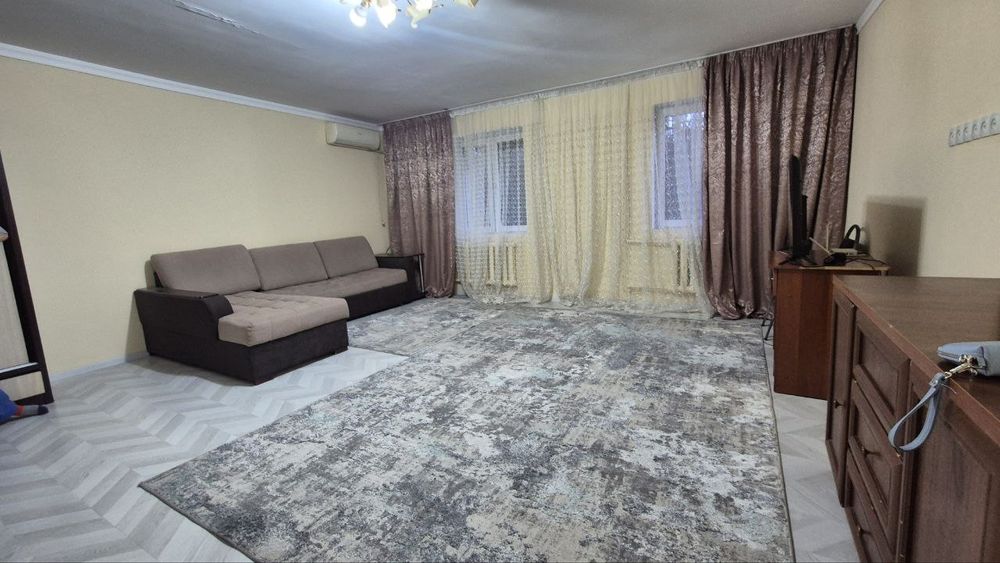 Сдаёться Квартира.  БИИ. Максим Горький 2/2/5. 70м²