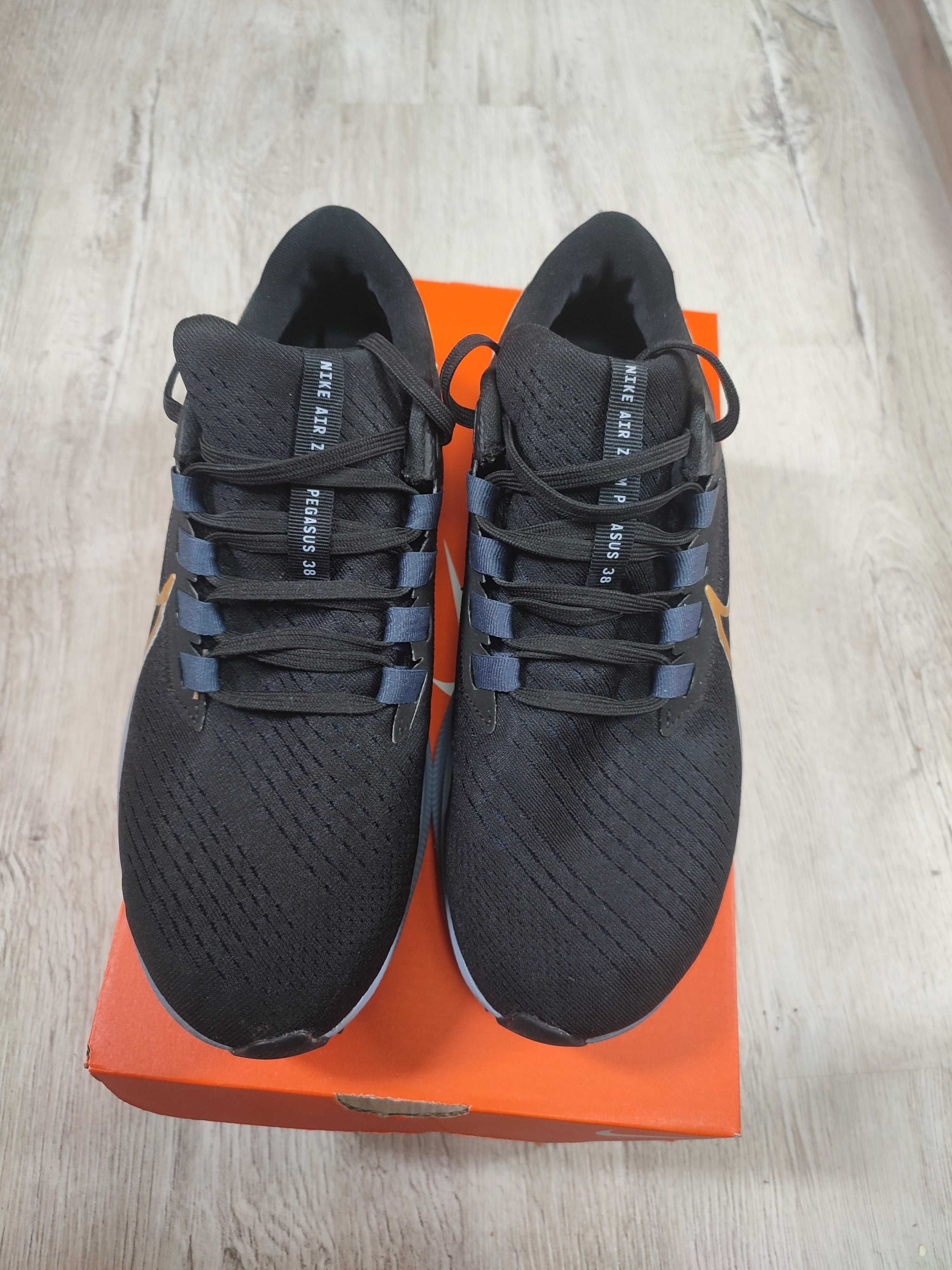 Оригинални Nike маратонки