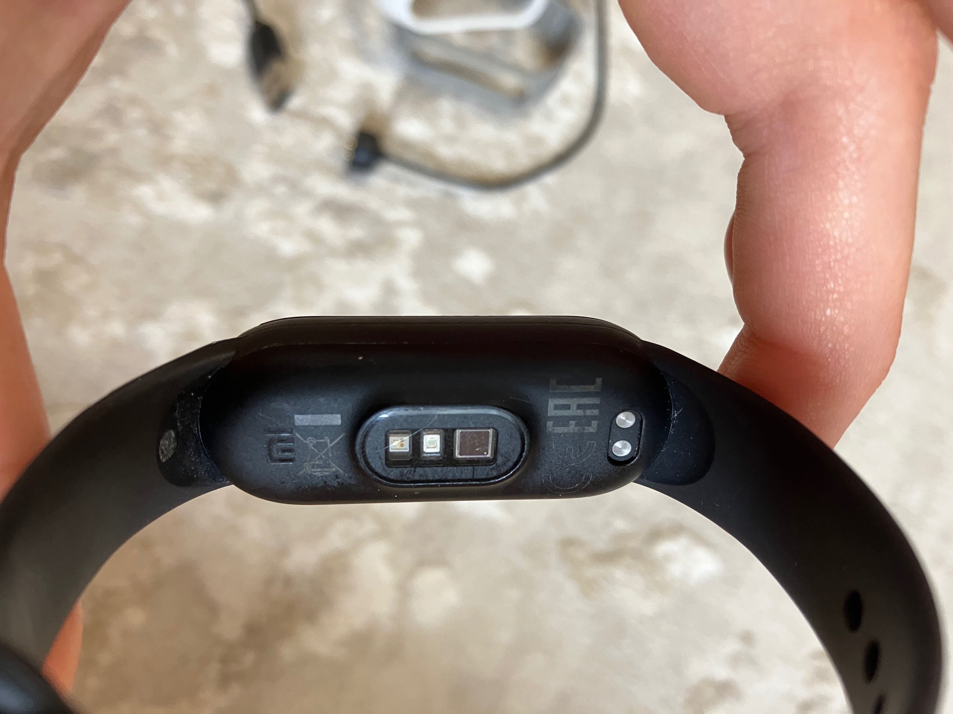 Mi Smart Band 6 + каишки