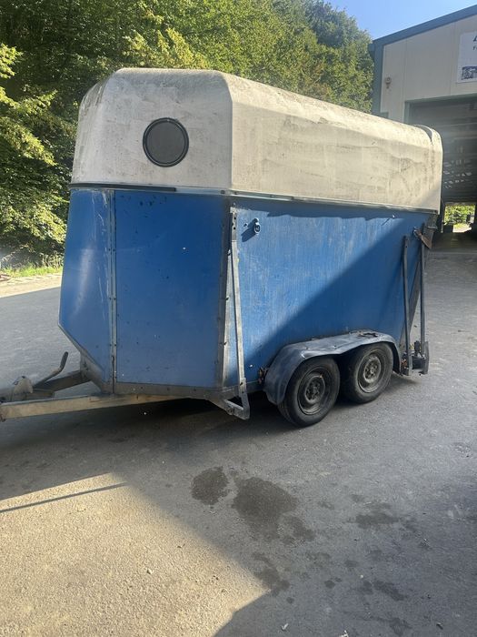 Remorca pentru cai
