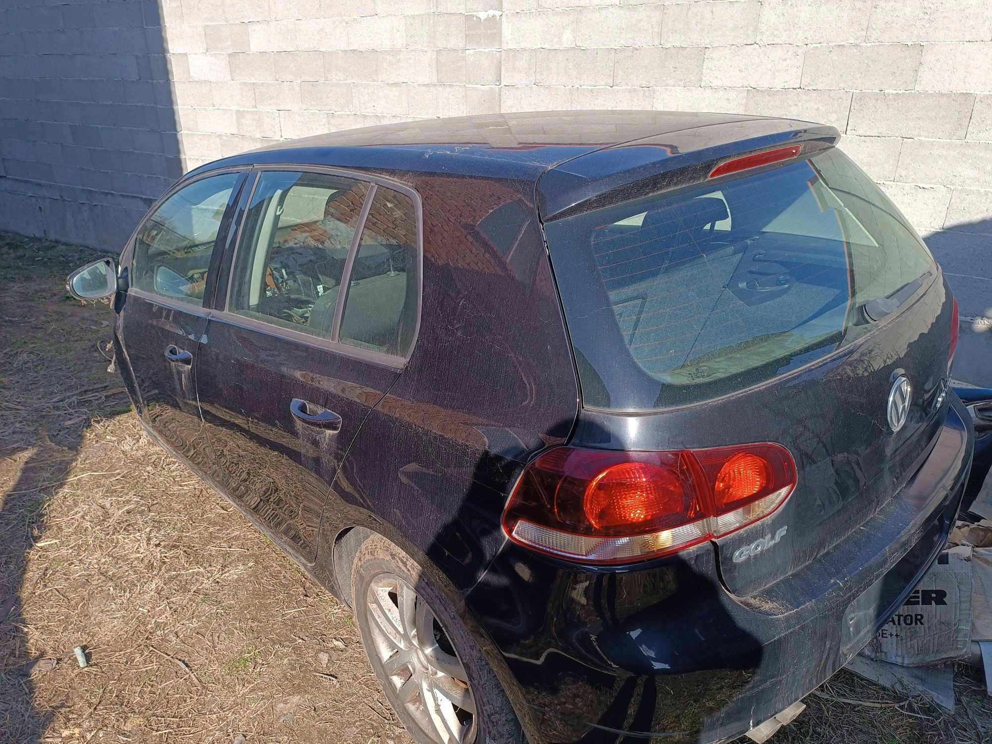 На части.Vw golf 6-2 tdi 140cc- ноември 2011