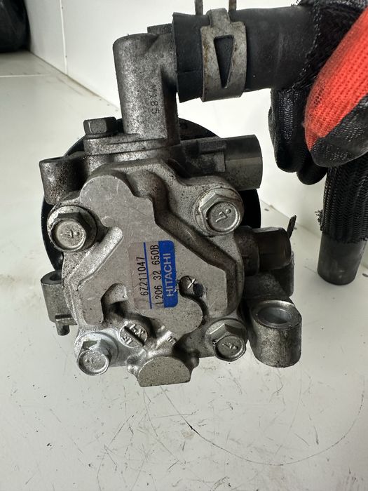 Насос гидроусилителя руля (ГУР) Mazda (Мазда) для двигателя L3