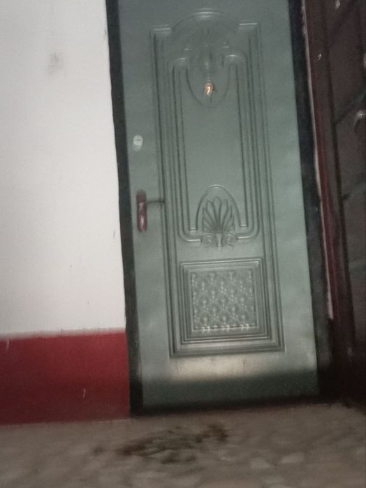 Kvartira kogon sotiladi