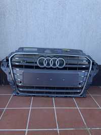 Оригинална решетка за Audi A3/S3 8V