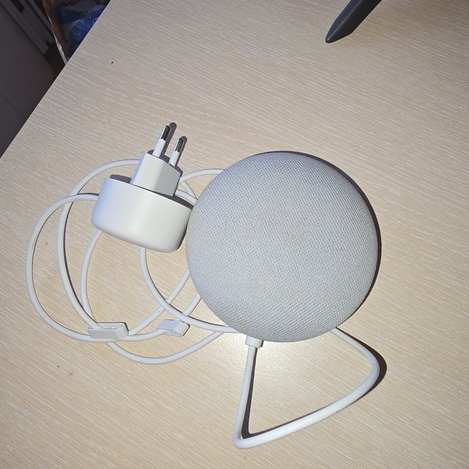 Google Home mini отличен