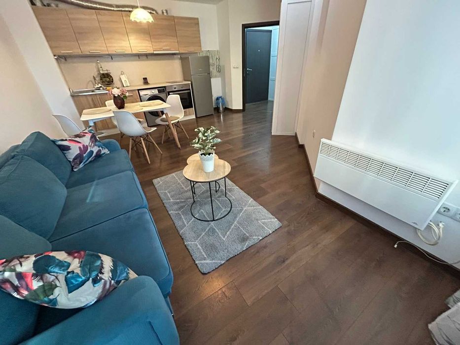 Дава се под наем Двустаен апартамент в Бургас, Лазур - 60 кв.м за 425 € - Снимка #1