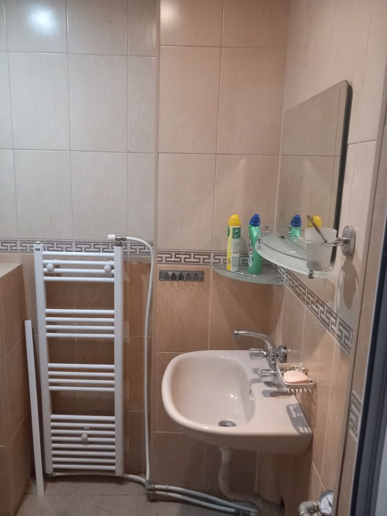 Дава се под наем Двустаен апартамент в Разград, Център - 77 кв.м за 239.7 € - Снимка #6