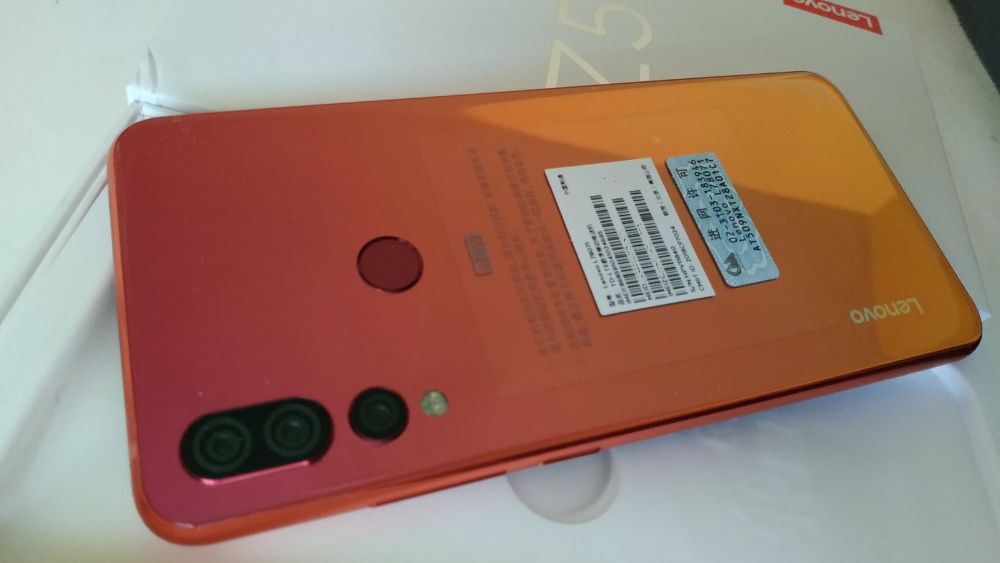 Lenovo Z5s - 6/64Gb, SD710