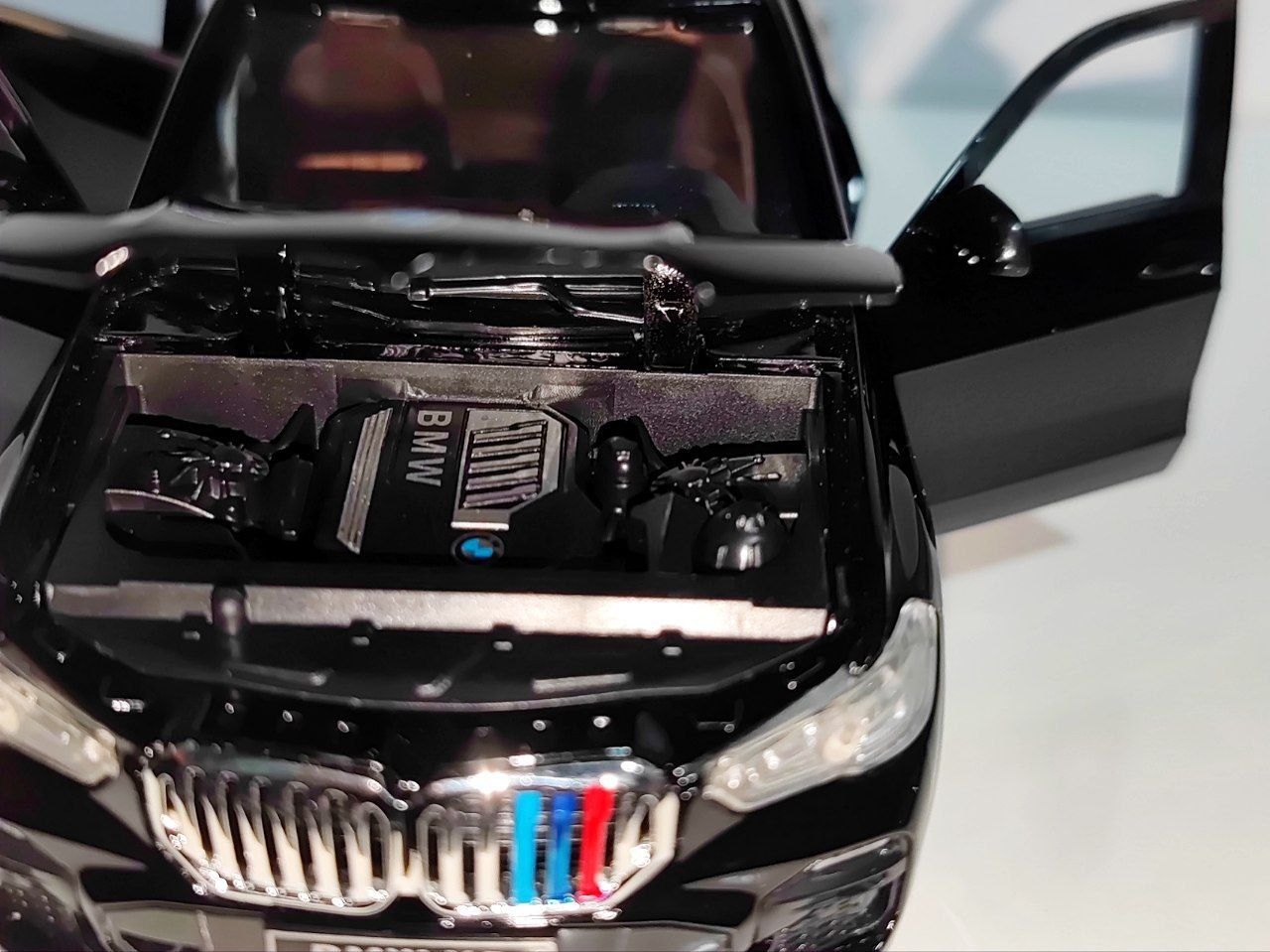 BMW X5 40i X drive железная машинка 1:24 металлическая - Доставка