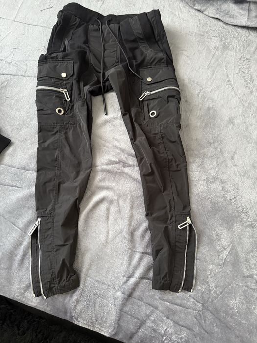 Pantaloni vagabond