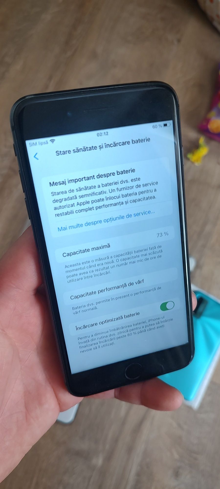 Vând iPhone 8 plus , utilizat CITIȚI ANUNȚUL