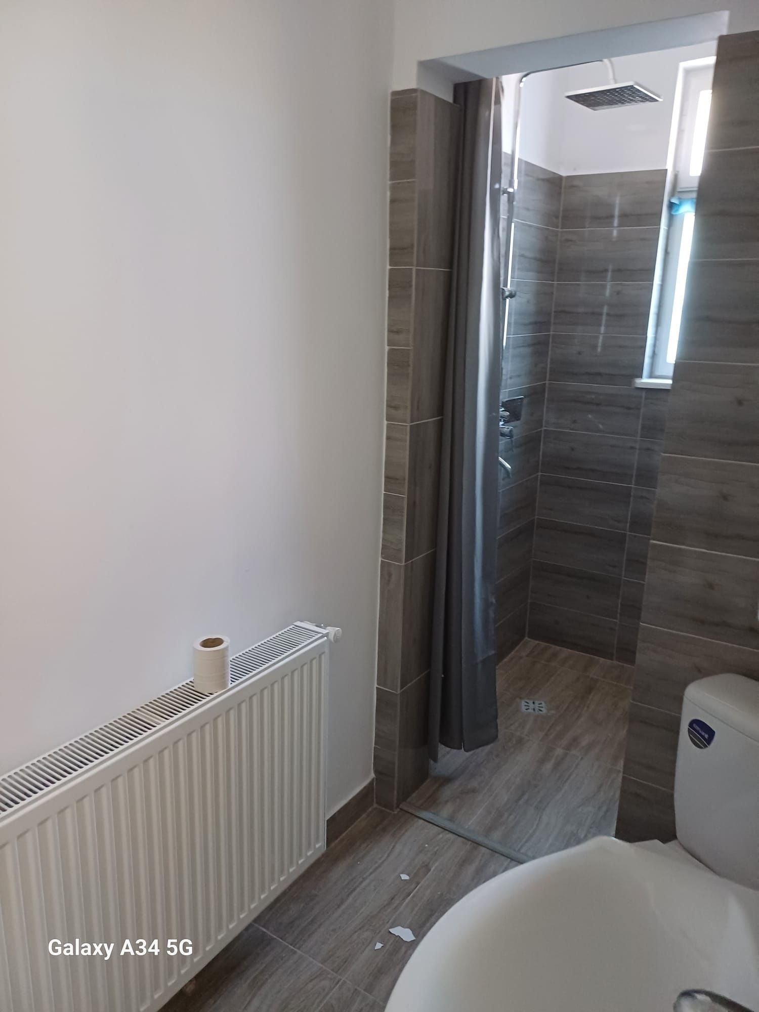 Vând apartament 2 camere zona centrală Târgoviște