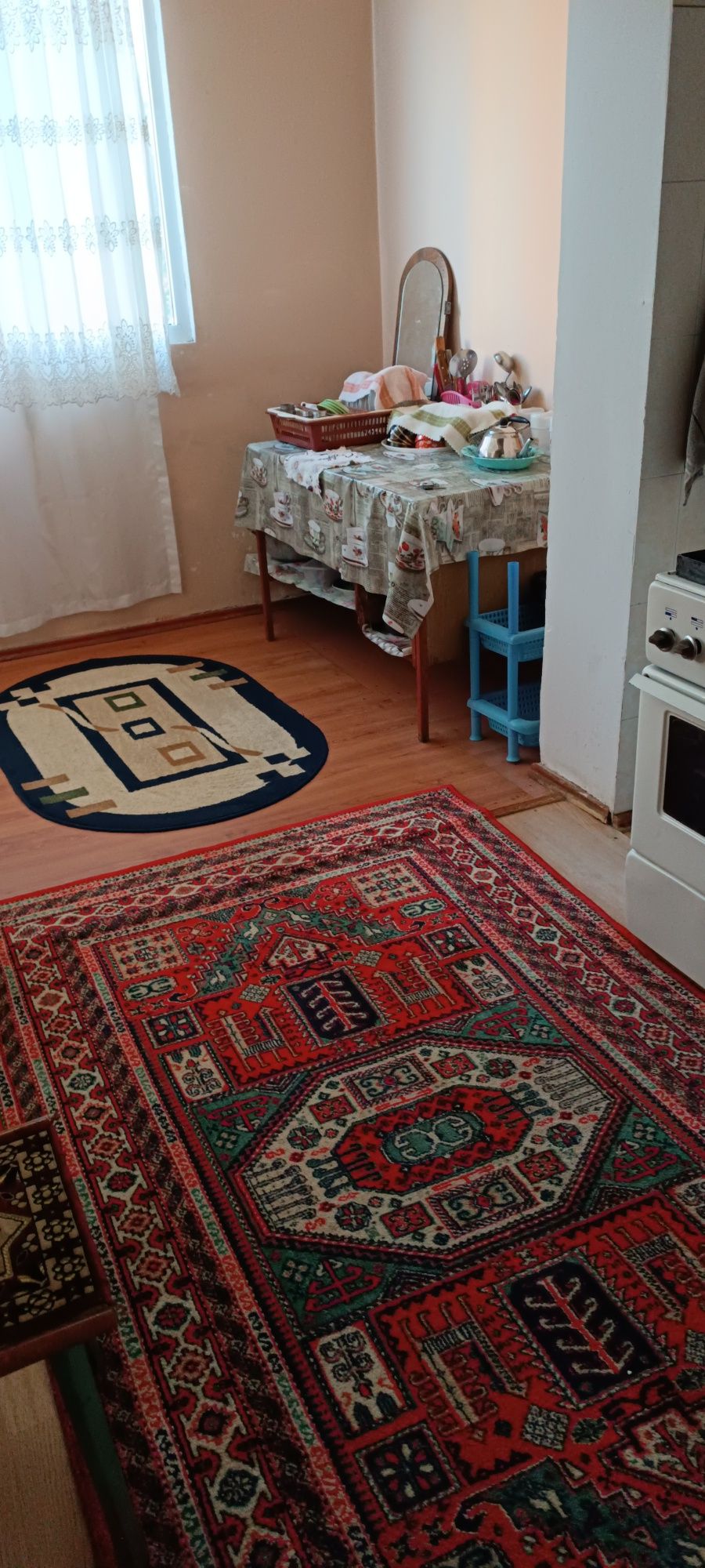 Квартира Ижарага Берилади.