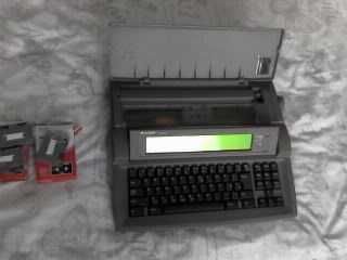 Продавам Sharp Font Writer Personal Word Processor FW-550