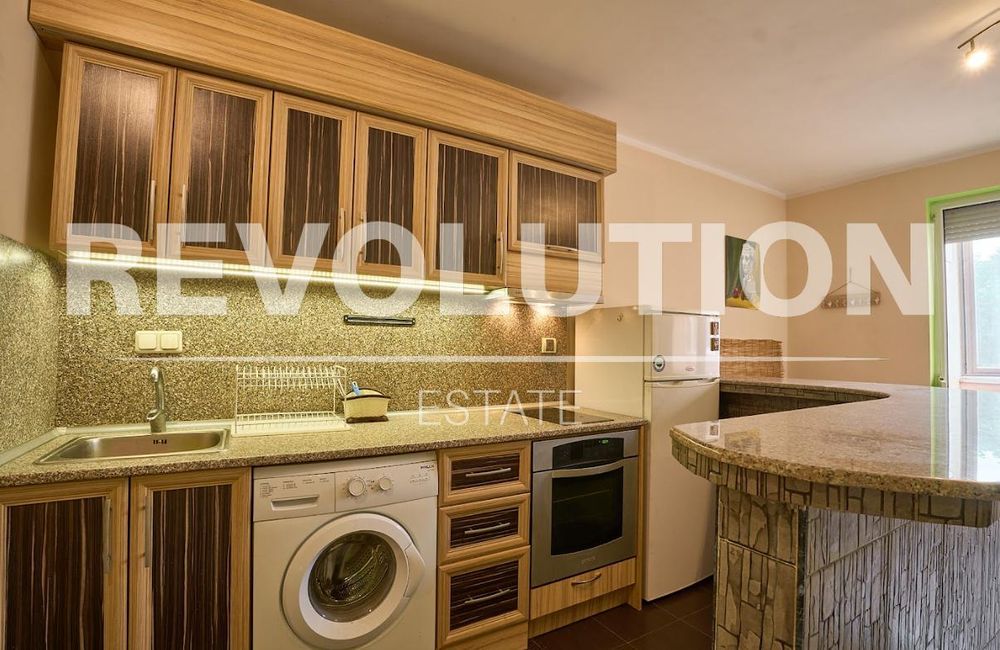 Продава се Двустаен апартамент в Пловдив, Център - 75 кв.м за 1334 €/кв.м - Снимка #3