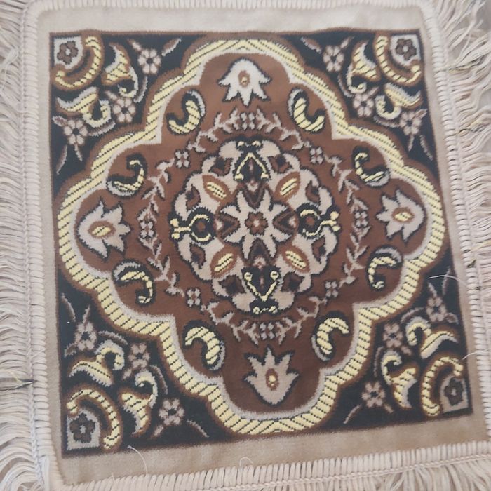 Коврики  дпя   стулев