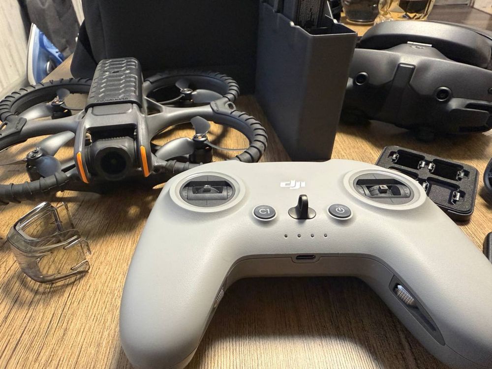 DJI Avata 2 Fly More Combo + Допълнителни аксесоари – Ново състояние