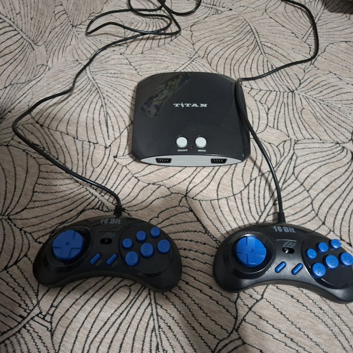 Ретро игровая приставка Titan 500 встроенных игр