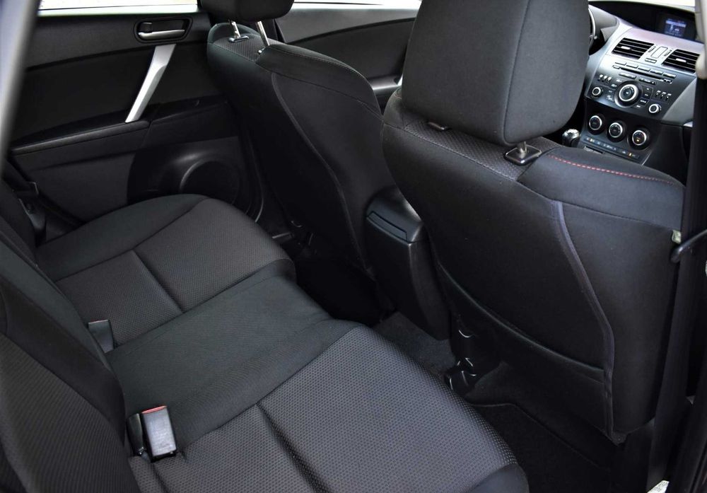 Mazda 3 motor clasic 1.6 benzina an 2012