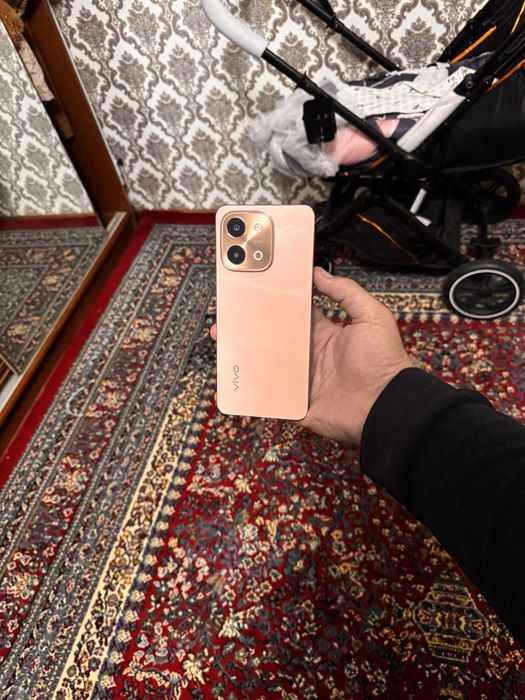 Vivo V28 8/256 радной возможно обмен