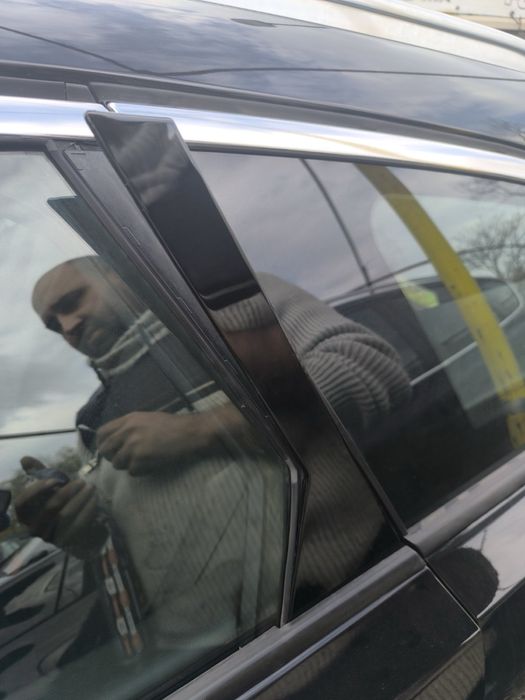 Пежо 508 лайсни врати