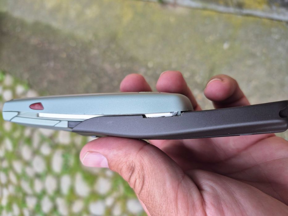 Nokia 7650 in stare foarte buna (folie display)