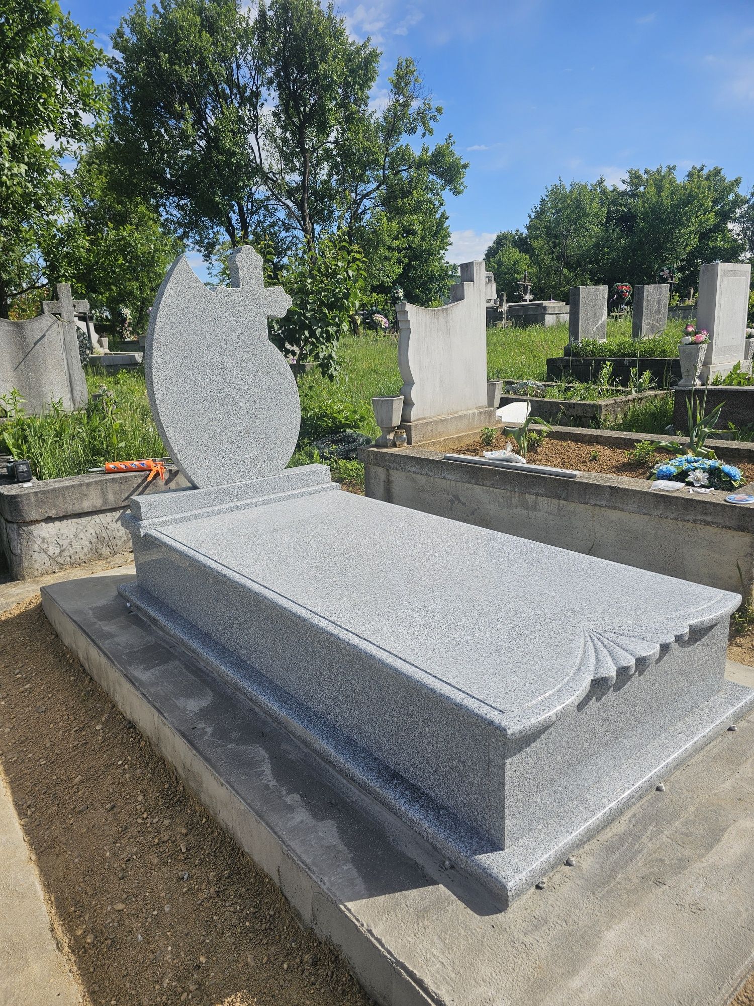 Morminte, cripte, in cimitirele din Satu Mare