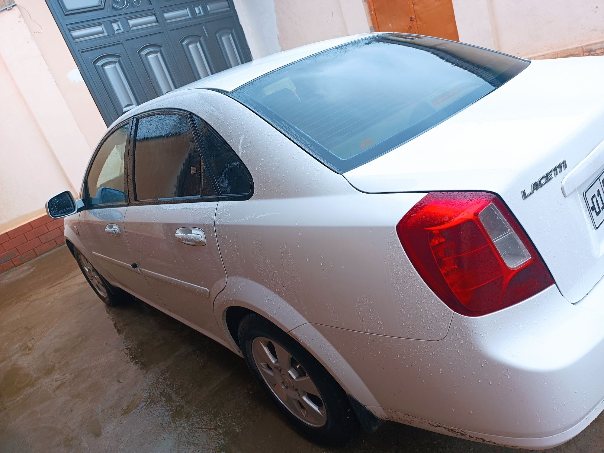 Продам ласетти жентра 9.500 S