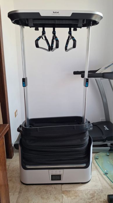 Aparat automat cu aburi de calcat