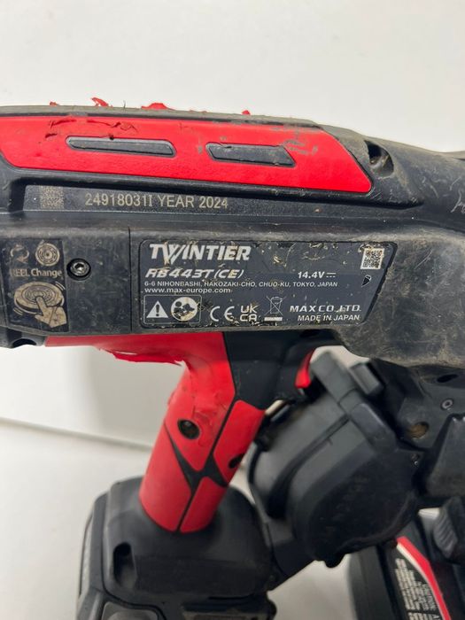 Masina legat fier MAX RB443T aan 2024