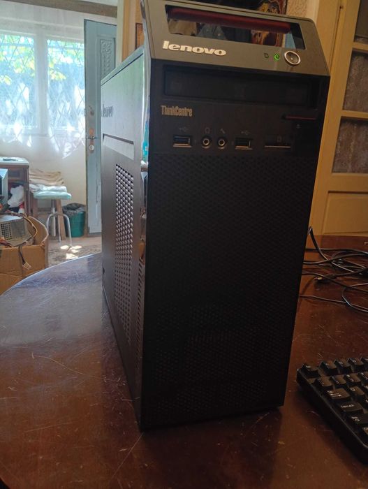 Vand Unitate PC I5 pret 700 lei