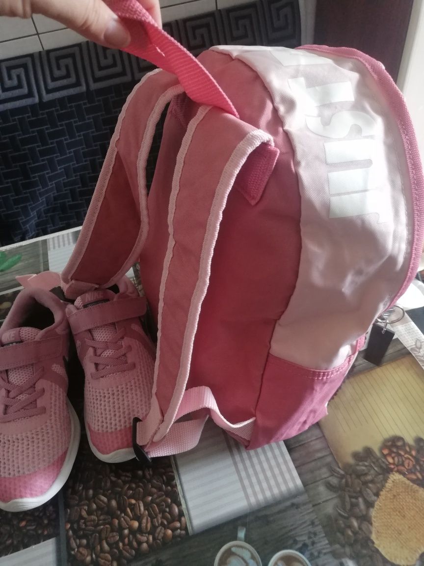 Adidași 33,5 interior 21cm.Rucsac Nike