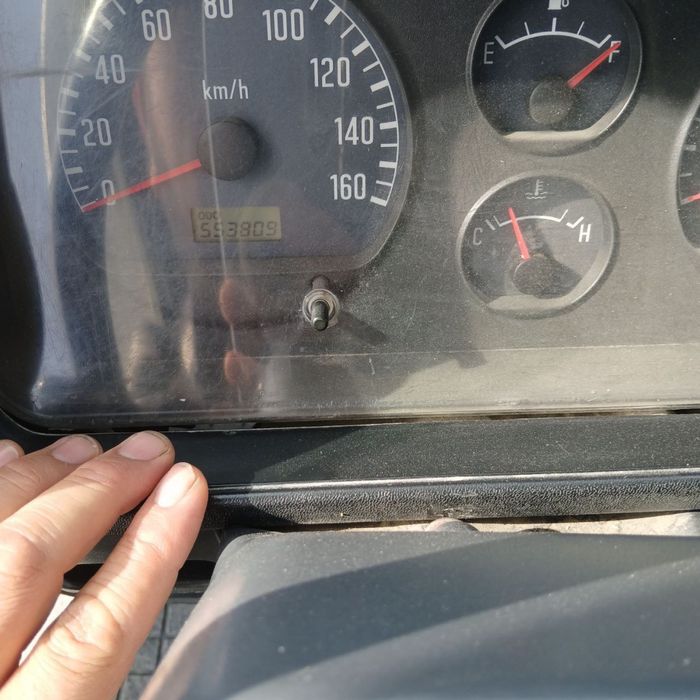 Исузу 5 тонналик срочно