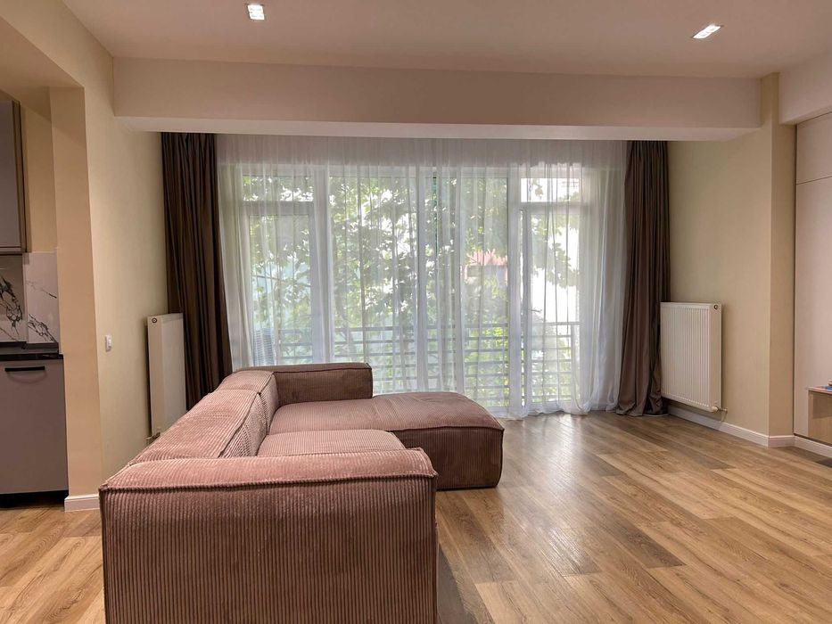 Persoana fizica vand apartament zona centrala