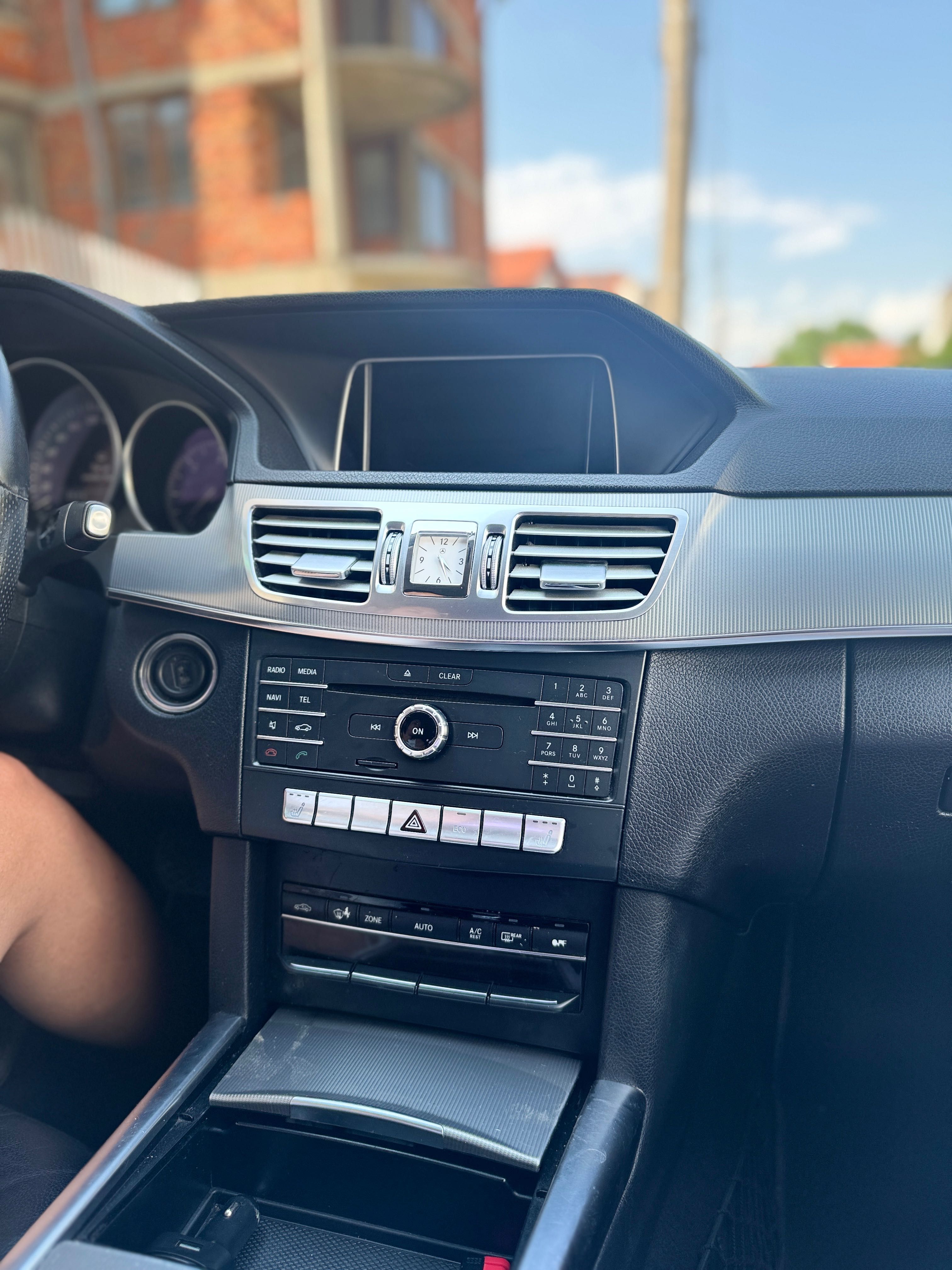 Mercedes Benz E 22