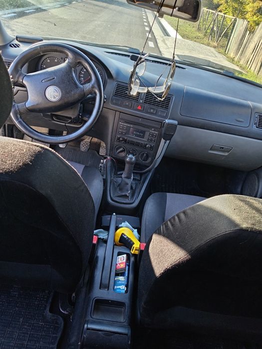 Vând Golf 4 Din 2004