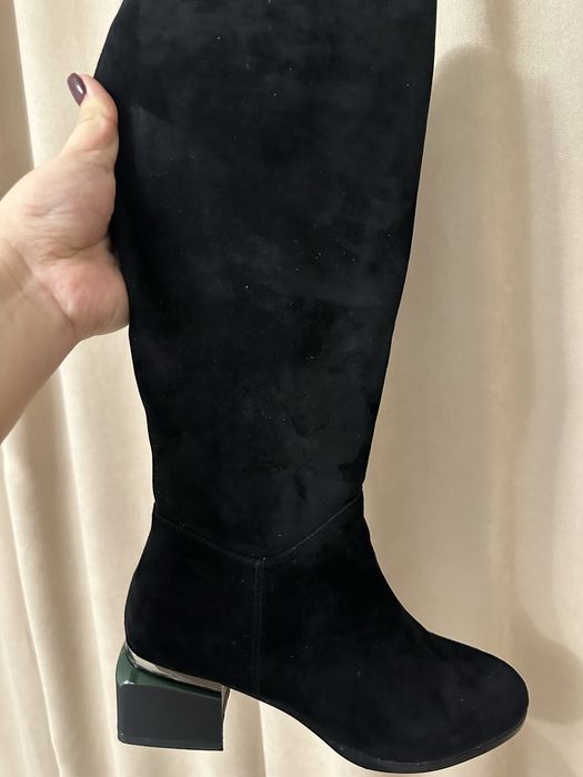 Продам женские сапоги зимние , новые