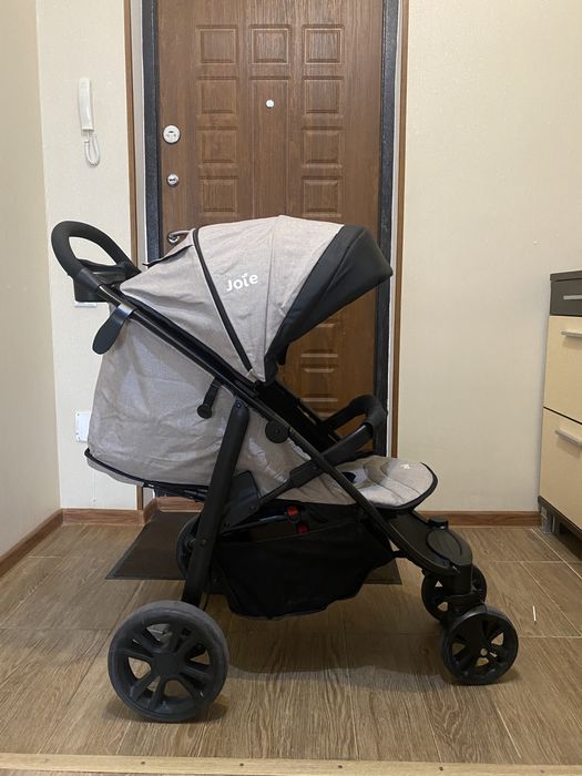 Прогулочная коляска Joie Litetrax 4