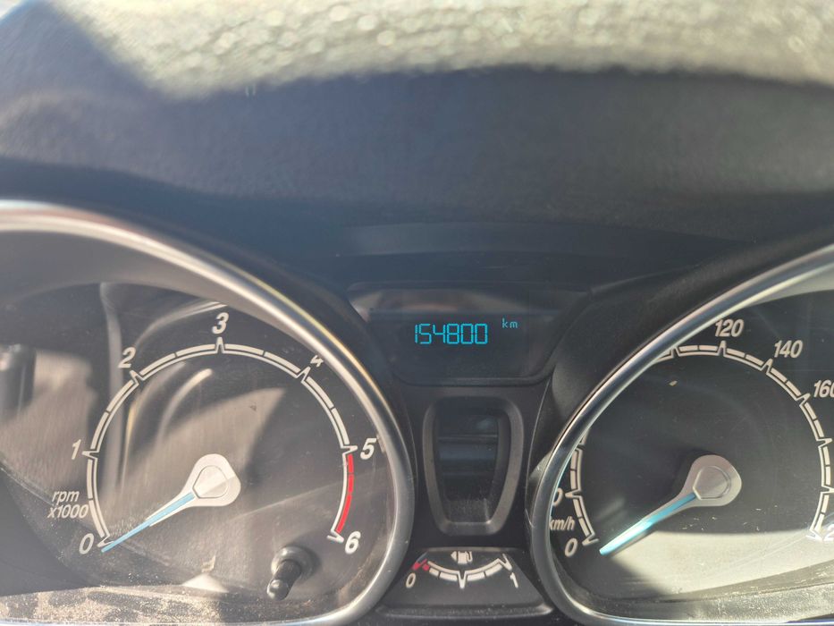 Ford Fiesta 2017 Alb Diesel 154.800 km