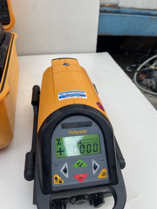 Spectra precision tevi canalizare topcon leica piper