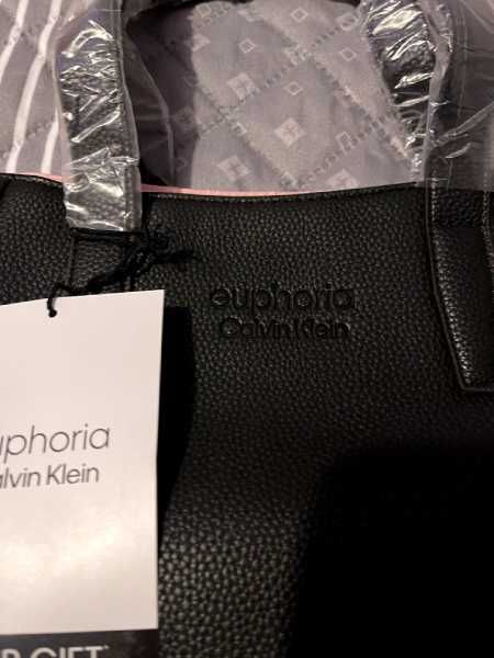 Оригинална чанта Calvin Klein