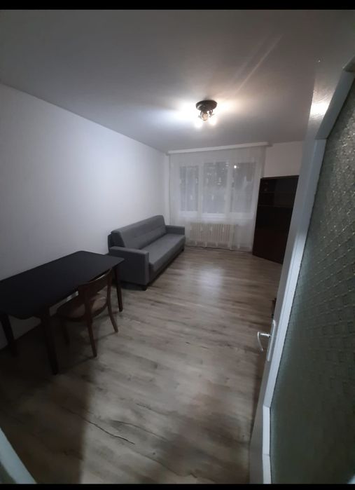 Închiriez apartament 2camere, decomandat, etaj 1, Argeșului, 300m UMF