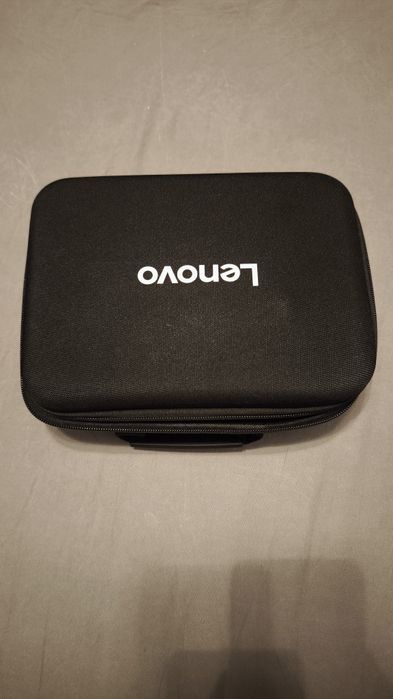 Aparat de masaj nou-nout