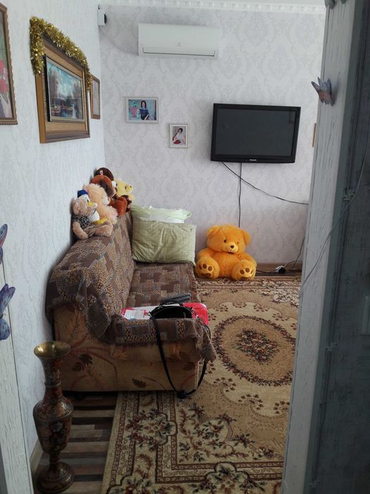 продам 1но  кв.на 5м этаже..Массив Карасу 16.договорная цена.